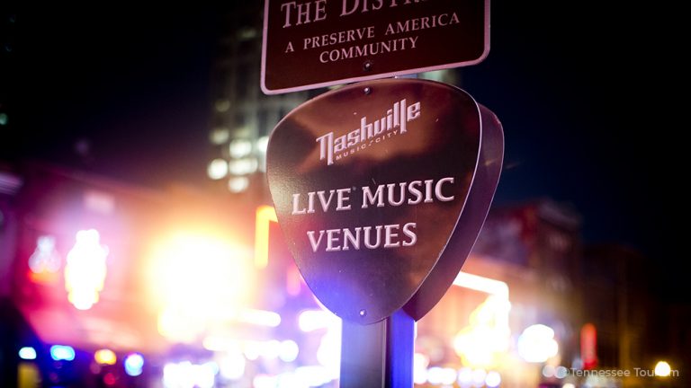 LiveMusicVenueSign Tennessee w Cred