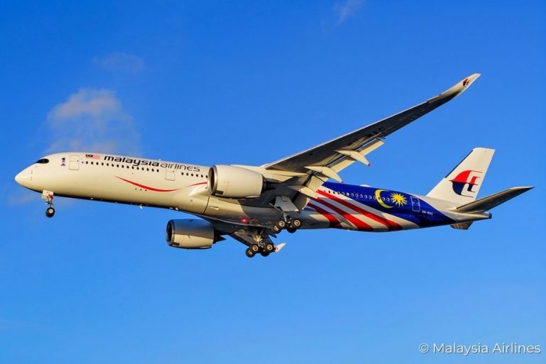 Airbus A350 Clear Skies Malaysia Airlines 30Mar22