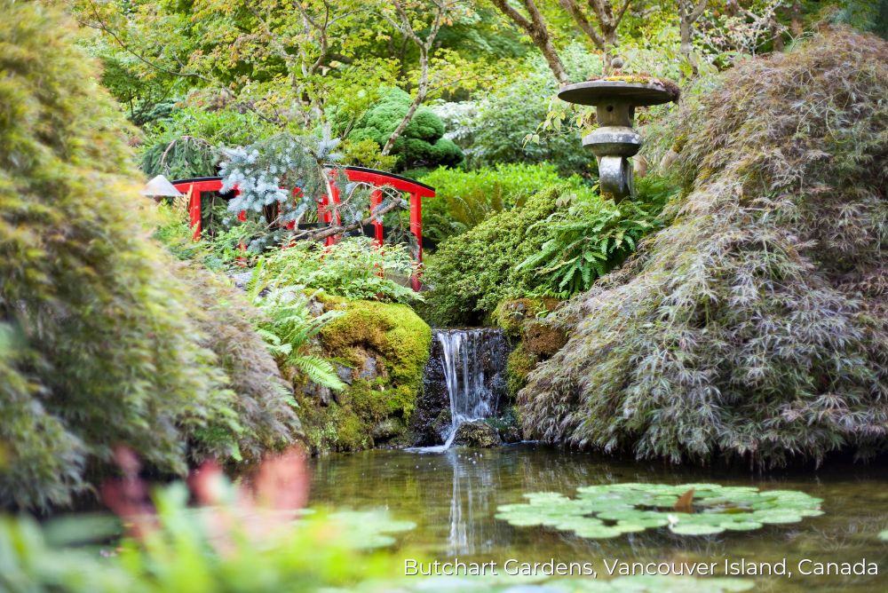 Lizzi's Luxury Edit Butchart Gardens Japanese water feature Canada 26Jul22