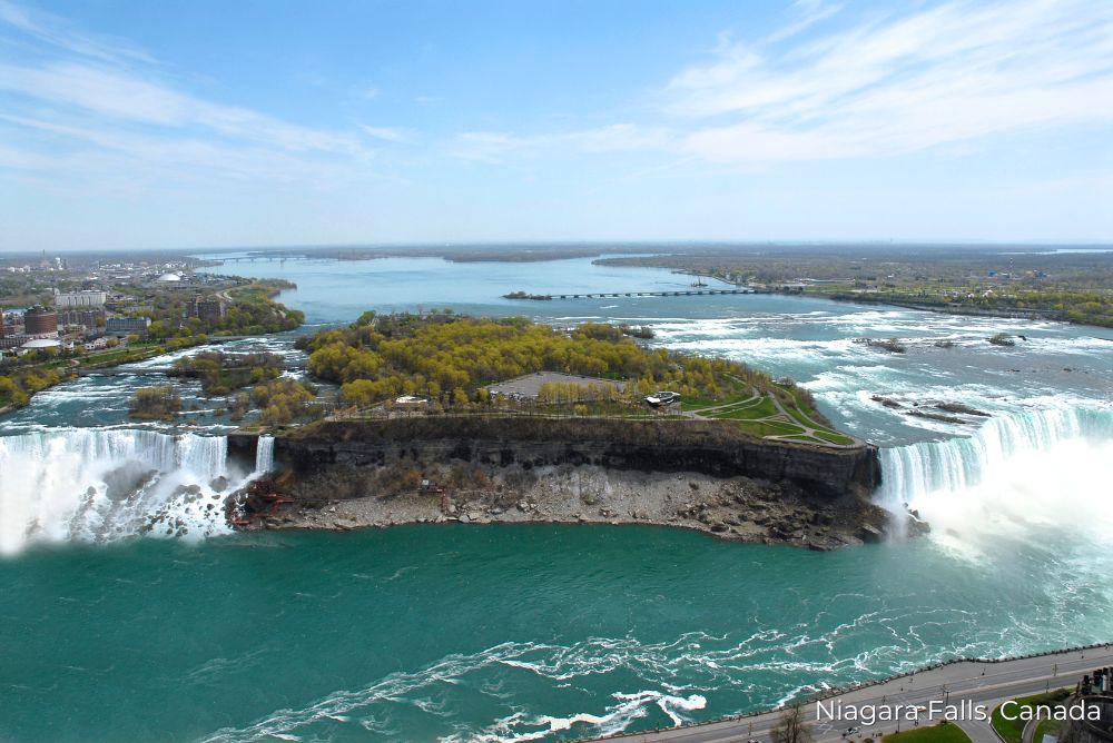 Lizzi's Luxury Edit Niagara Falls Drone Canada 26Jul22