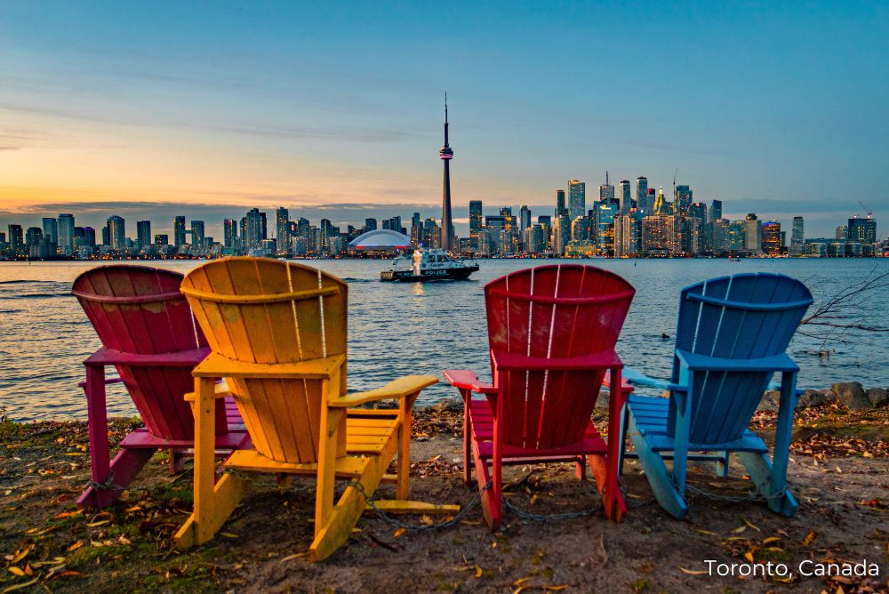 Lizzi's Luxury Edit Toronto Seats at Bay Canada 26Jul22