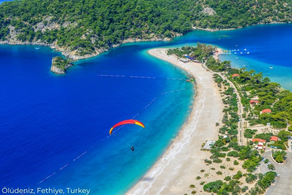 Oscars blog Fethiye, Ölüdeniz, Turkey beach paraglider 06Mar23