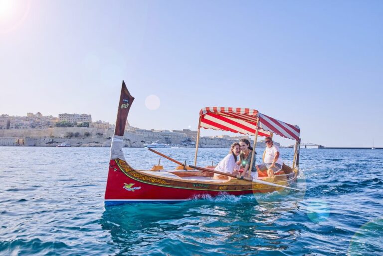 Malta EuroPride Valletta 2023 couple gondola 25Apr23