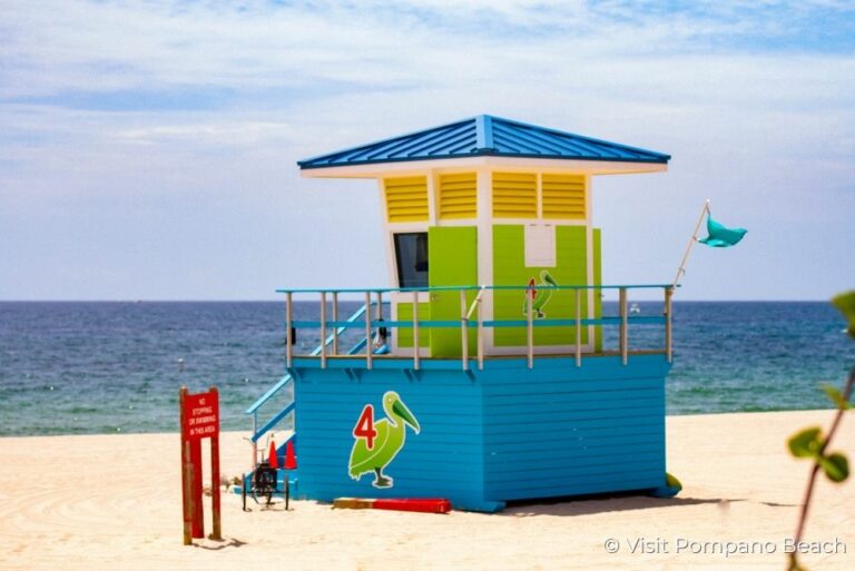 Pompano Beach beach lifeguard hut 2 10Aug23